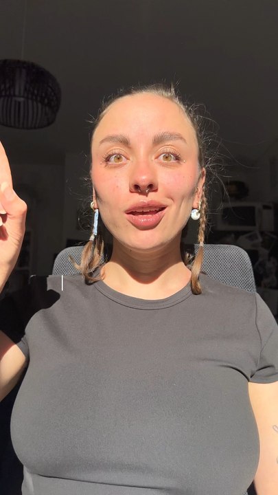 LEÇON N•3 : les sons  Bienvenue dans ma serie de videos pour glow up en montage avec moi