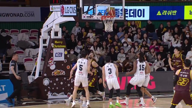 프로농구 LG, KCC 꺾고 4연승...KT 3연패 탈출 / YTN