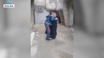 El reencuentro de Mahmud con su madre en Duma, tras ser liberado de prisión
