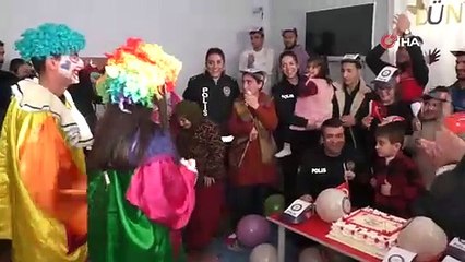 Polisler özel çocukları unutmadı!