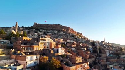 Uzak Şehir 7. Bölüm 2. Tanıtım _Burada Yaşayacaksam Kimse Yaşam Tarzıma Karışmayacak!_