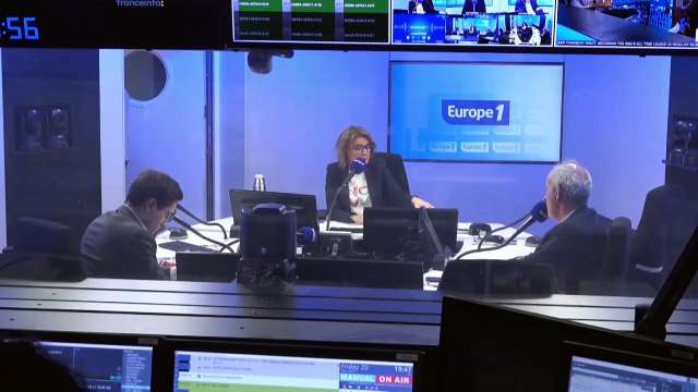 Vous êtes contents d'être en France ! Si ce n'était pas la France, vous seriez 10 000 fois plus dans la merde ! : Coup de sang d'Emmanuel Macron. Quelle réponse de l’Etat après le passage du cyclone ?