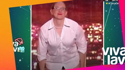 Mujer se hace viral por tocar la flauta de forma inusual