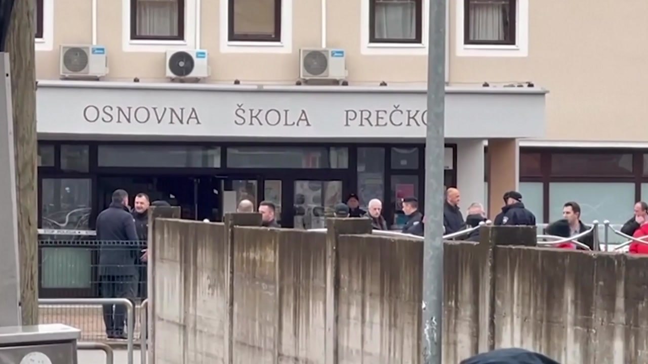 크로아티아 초등학교 교실 흉기 참사...7살 소녀 등 7명 사상 / YTN