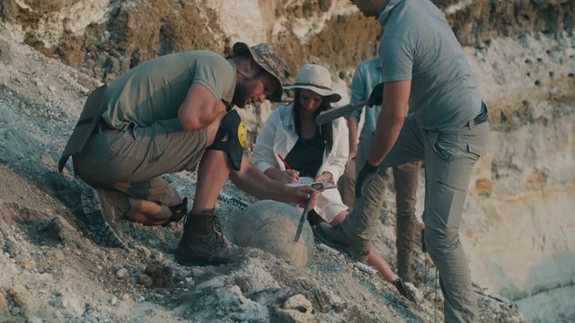 Who Was ISAIAH In The Bible? THE FUNDAMENTALIST May Be Right Isaiah Existed -But That's All So Far.