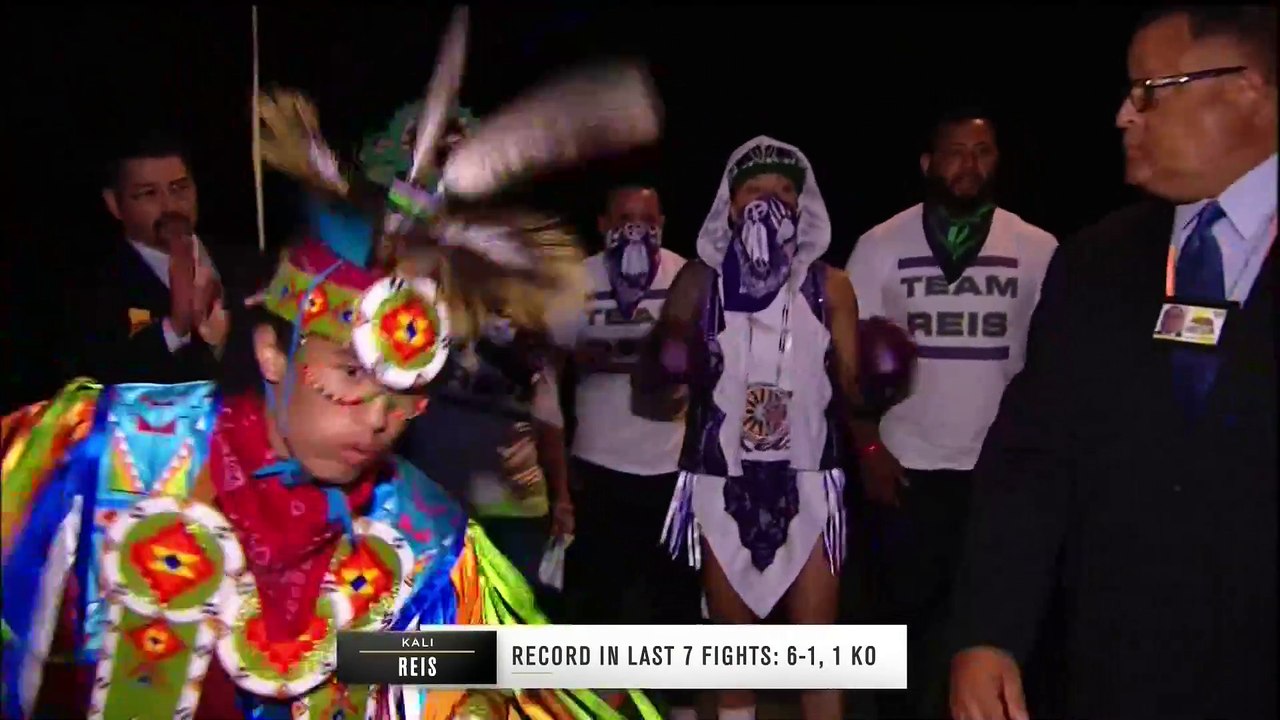 1. Cecilia Braekhus vs. Kali Reis