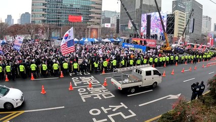 "비상계엄, 정당한 결단"...탄핵 반대 집회도 잇따라 / YTN