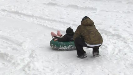 눈·얼음으로 뒤덮인 겨울세상 속 동장군 축제 개막 / YTN