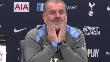 Tottenham - Après des éloges de Slot, Postecoglou cite les Monty Python : “Je ne suis qu’un très vilain petit garçon !”