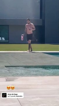 Antonela Roccuzzo grabó a Messi disfrutando junto a su familia.