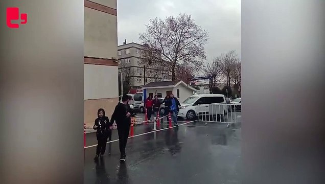 Gazeteci Özlem Gürses, kelepçeli şekilde sağlık muayenesine götürüldü