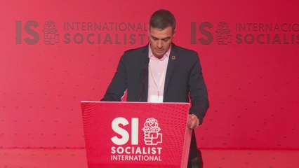 Sánchez llama a "enterrar en el pasado" el discurso de odio al que ha sucumbido la derecha