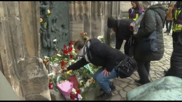 Rabbia e paura a Magdeburgo dopo l'attentato ai mercatini di Natale