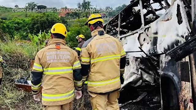 Acidente de ônibus deixa dezenas de mortos em Minas Gerais