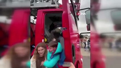 Manavgat’taki su baskınlarında mahsur kalan vatandaşlar botla kurtarıldı