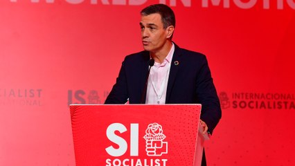 Sánchez insta a resistir frente a una derecha tradicional que "copia a la ultraderecha"