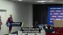 Face à une salle de presse quasi vide, Luis Enrique s’assoit au milieu des journalistes !