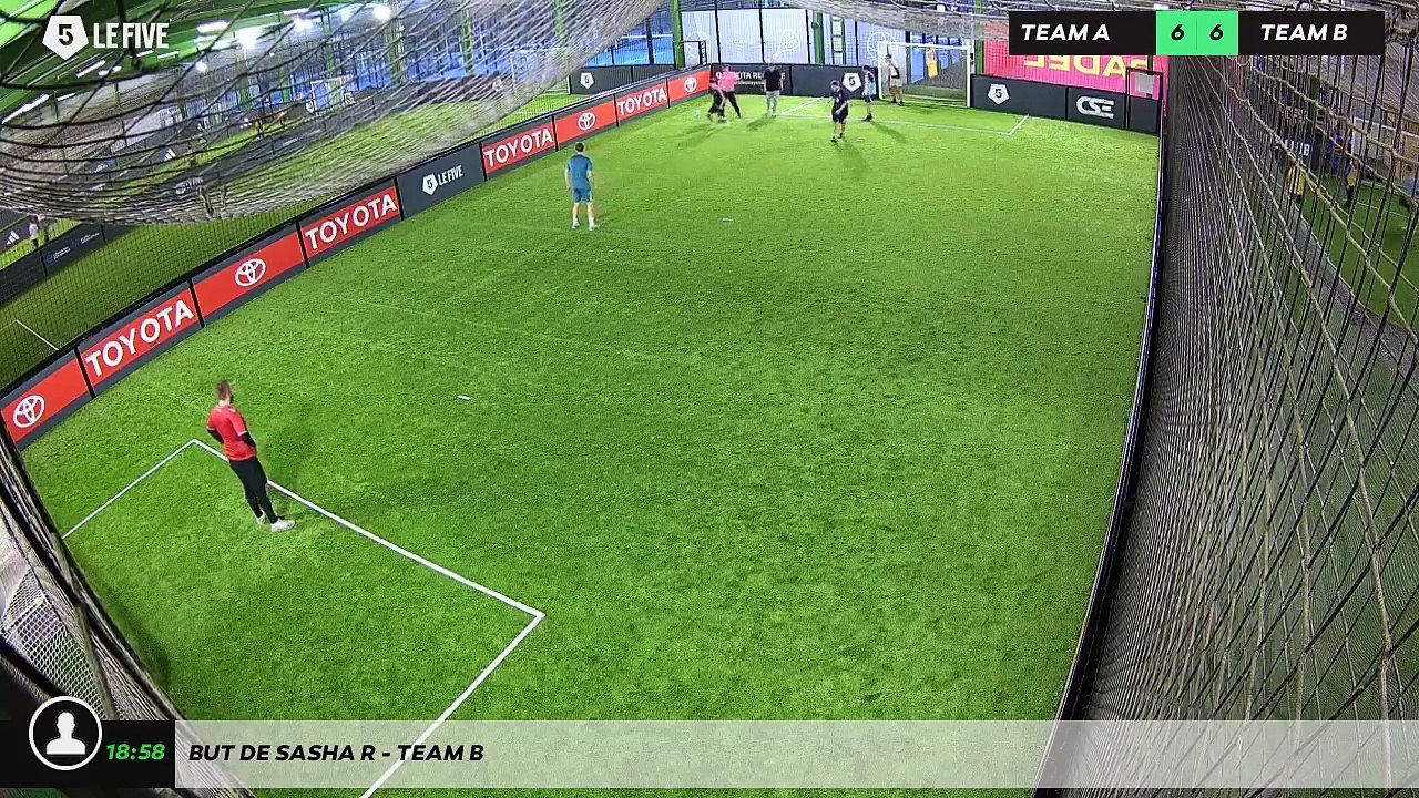 But de Sasha R - Team B