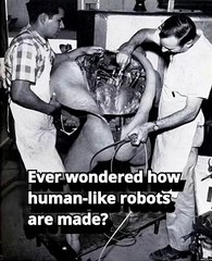 Inside Hollywood's 1990s Prop Robots: A Rare Behind-the-Scenes Look 🤖