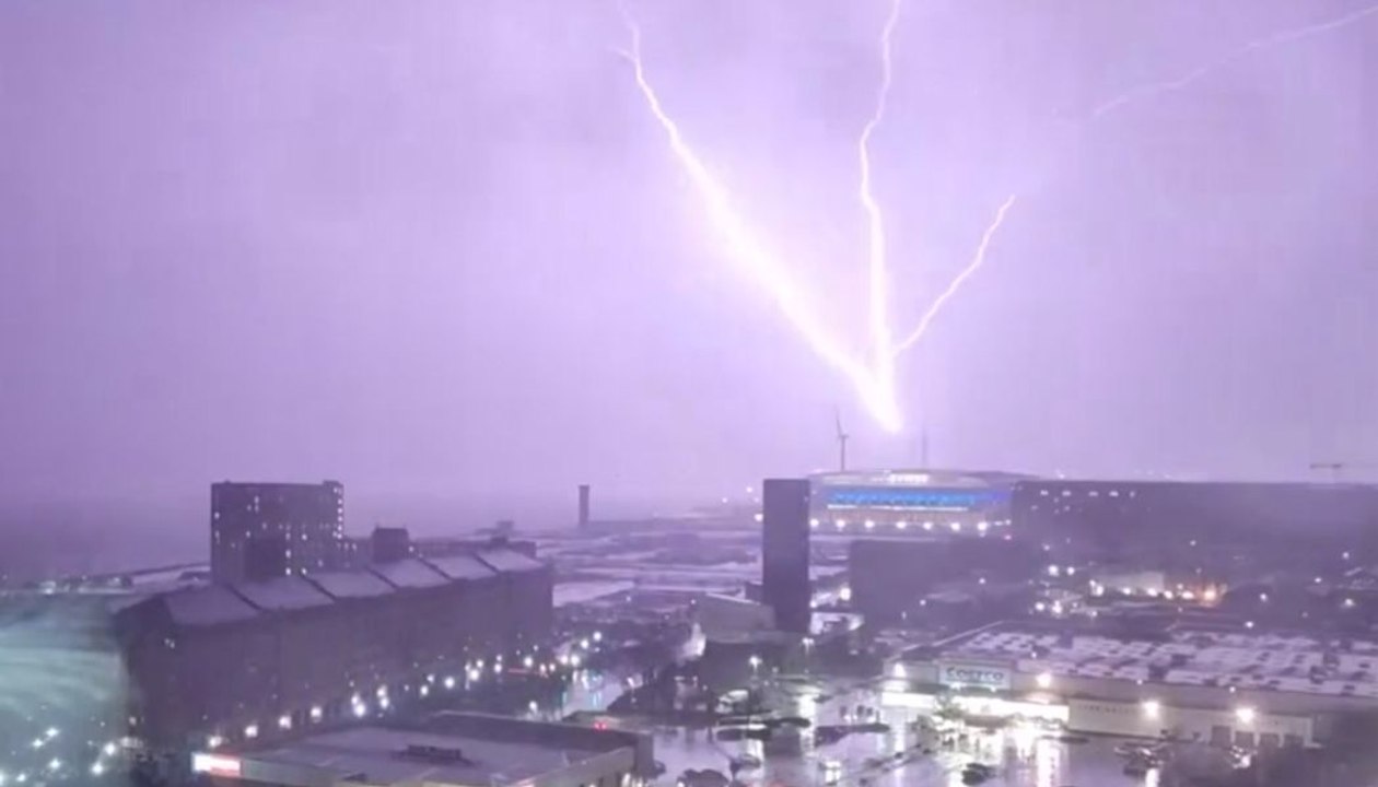 Huge bright lightning bolt strikes near Everton’s new stadium