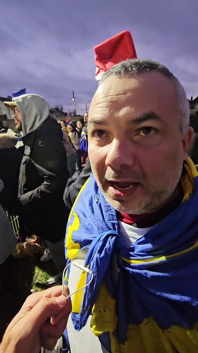 "Ah Saint-Denis na courage"