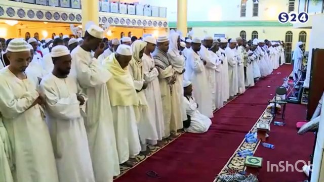 يَا أَيُّهَا الَّذِينَ آمَنُوا لَا تَتَّخِذُوا عَدُوِّي وَعَدُوَّكُمْ أَوْلِيَاءَ تُلْقُونَ إِلَيْهِم بِالْمَوَدَّةِ