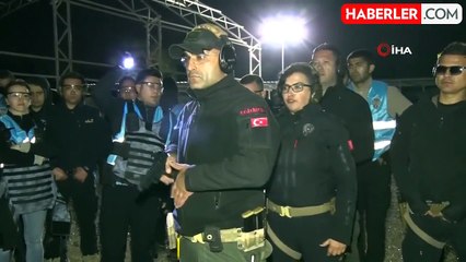 Antalya Emniyeti'nin 'Lara Croft'u: Eğitiminden geçen polis karanlıkta hedefi 12'den vuruyor