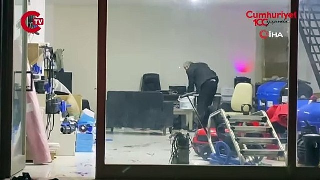 İşyerinde başlayan tartışma kavgaya dönüştü Başına 'şişeyle' vurulan 1 kişi yaralandı!