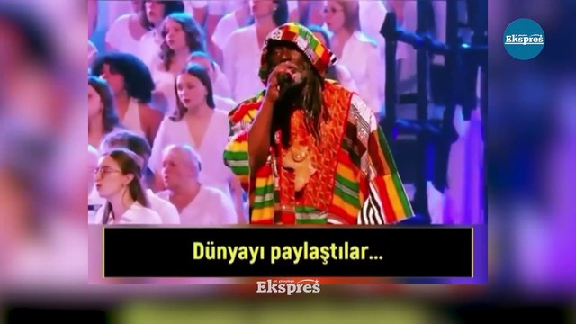 🔵Fildişili bir reggae müzisyeni olan Tiken Jah Fakoly’un farklı ülkelerden kendisine eşlik eden 850 şarkıcıyla birlikte seslendirdiği “Artık hiç bir şey beni şaşırtmıyor!” adlı eserinde “Kürdistan” ifadesini de kullanması dikkat çekti.