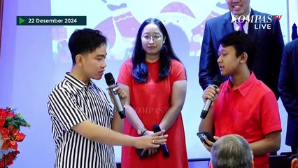 Tinjau Perayaan Penyambutan Natal di GKI Wahid Hasyim, Wapres Gibran Bagikan Hadiah