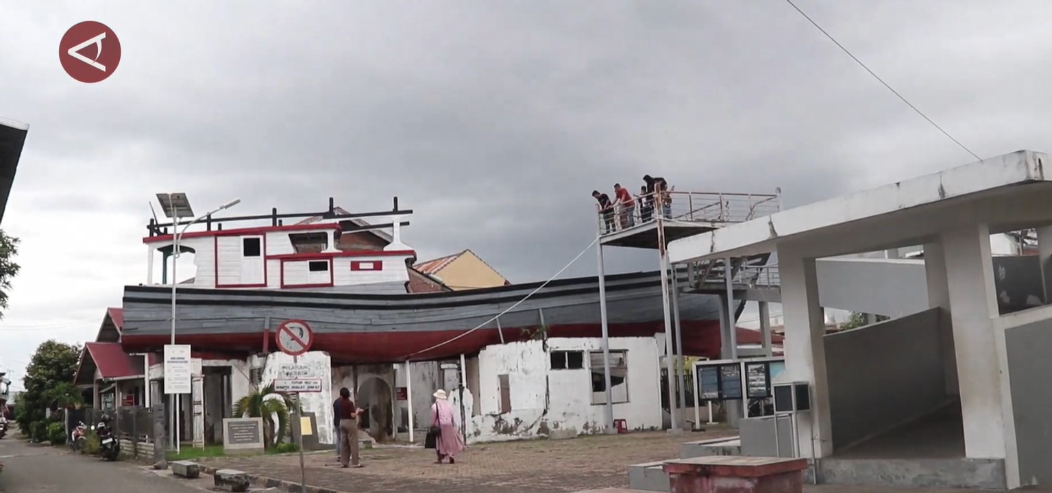 Monumen kapal tsunami Lampulo, simbol harapan korban tsunami Aceh