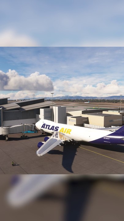 Passenger Boarding Bridge: Atlas Air 747-8 at Los Angeles International Airport (LAX), Los Angeles, USA #flights #fly #flightlovers #Canada #USA #Japan  #aviation #flying #FlyingLovers #aviationlovers