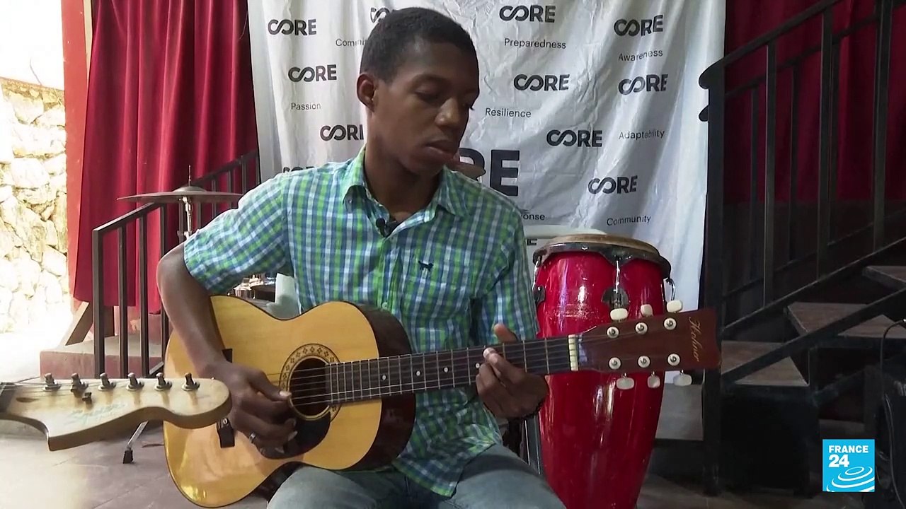 Haití: escuela de música sigue enseñando a los niños de Puerto Príncipe pese a la violencia