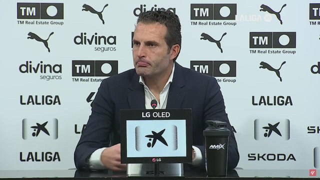 Rubén Baraja responde a los cánticos de Pipo vete ya