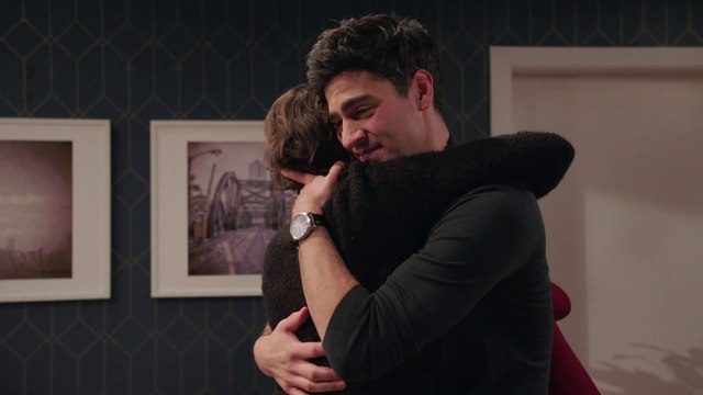 Leander: Eleni, non ho mai smesso di amarti, diamoci un'altra possibilità - Clip puntata 09.12.2024