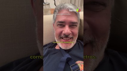 William Bonner quebra o braço após tropeçar durante corrida: ‘Estava todo orgulhosão’ #shorts