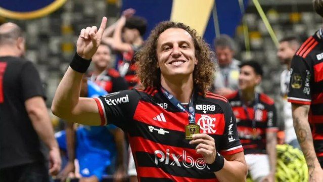 Matheus Cunha enaltece David Luiz