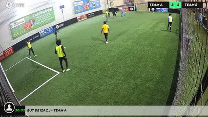 But de Izac J - Team A