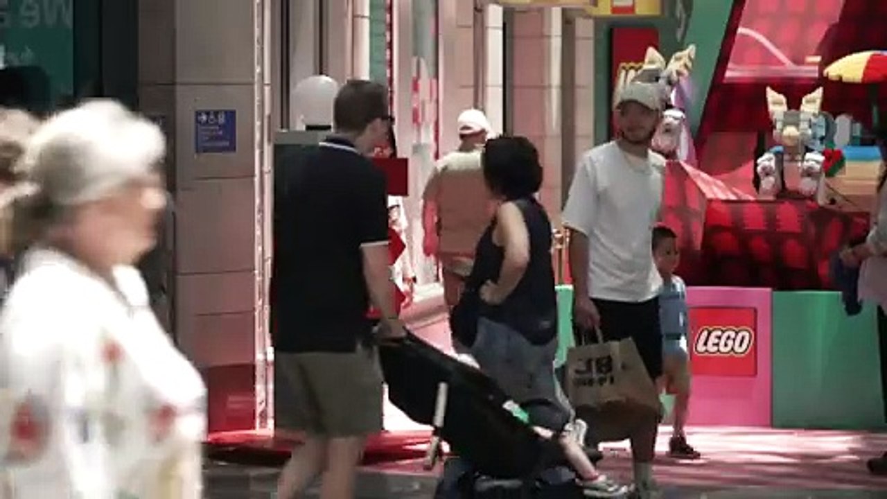 Sydney hospitality businesses in legal bid against rain unions to stop industrial action on NYE