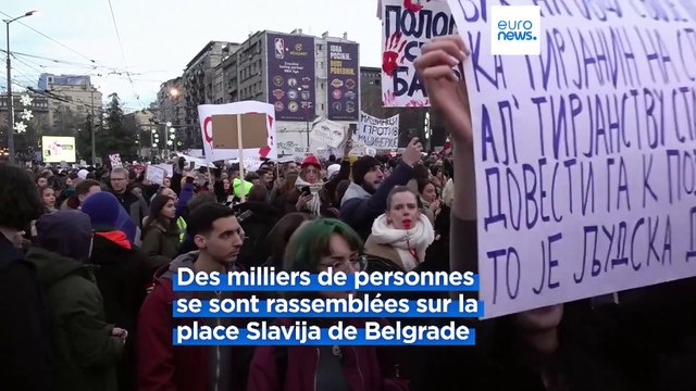 Des dizaines de milliers de Serbes manifestent contre le président Aleksandar Vučić