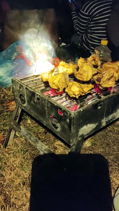 Mukbang di gunung