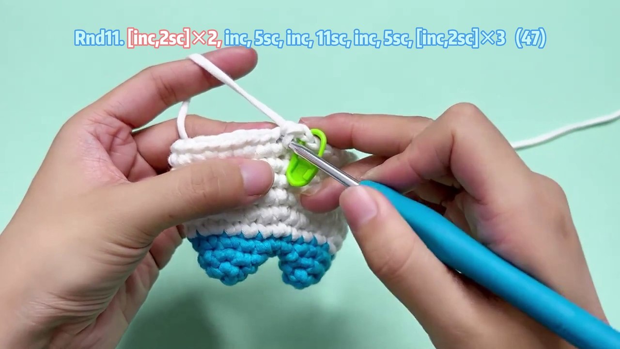 Crochet Cat Tutorial: How to Crochet the Cat Body and Increase the Stitch!