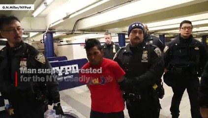 Les américains sous le choc après avoir découvert les images d'un migrant qui met le feu à une femme assise dans le métro à New York et la regarde brûler