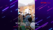 'Detik-detik' Diduga Pria Mabuk Serang Imam Pakai Parang