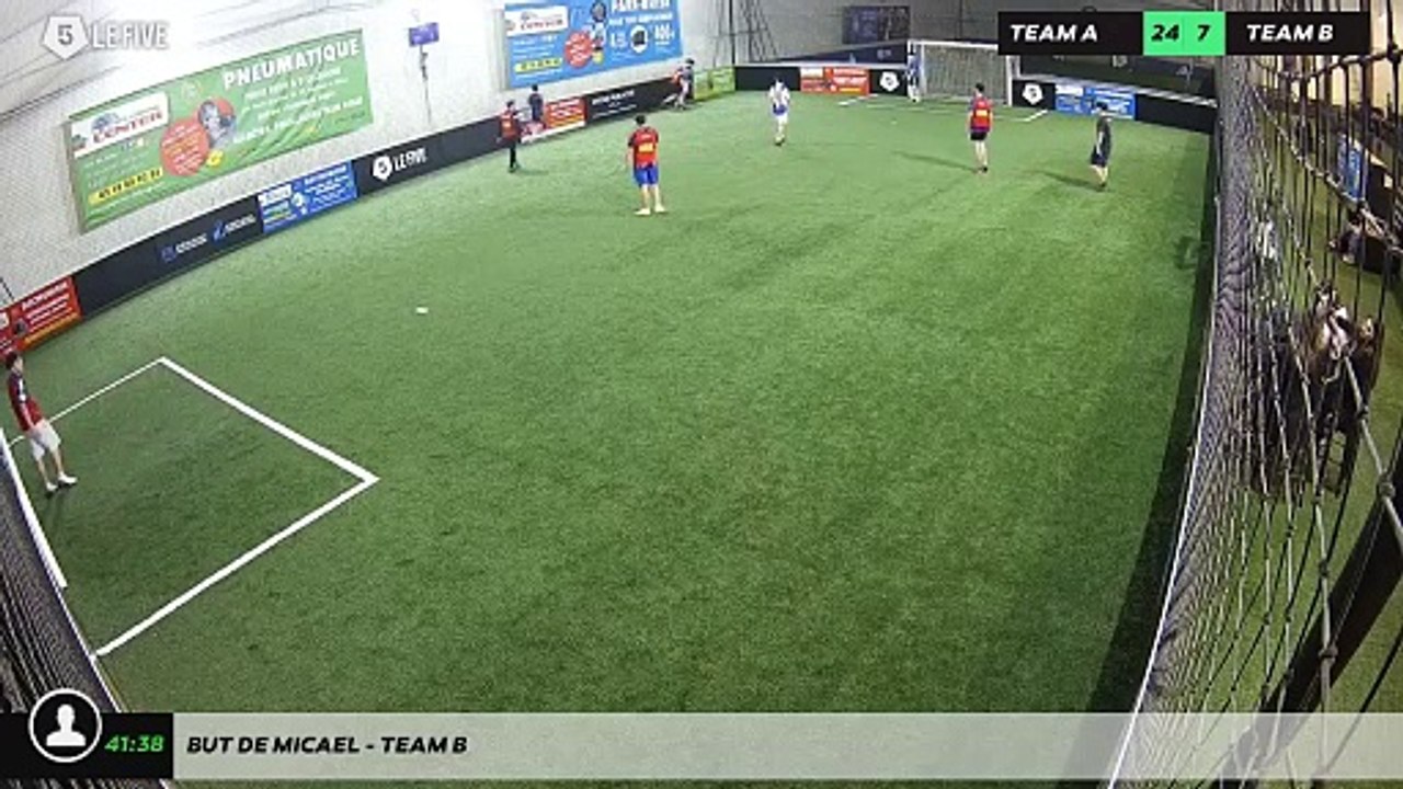 But de Micael - Team B