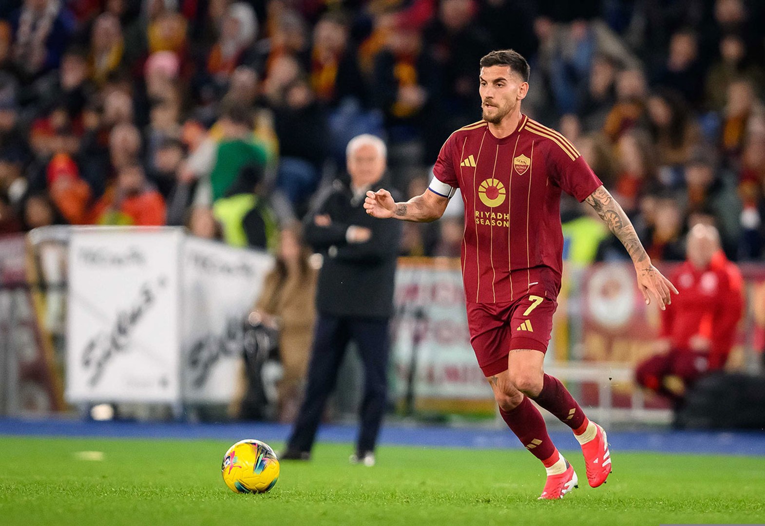 Roma stretches unbeaten run to 11 with Como win | beIN SPORTS
