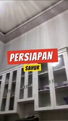 Yuk Bangun Sahur, Menu Pagi ini Nasi Putih, Sate dan Air Putih