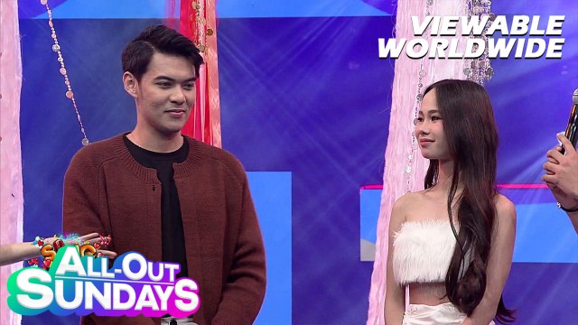 All-Out Sundays: ‘Sing Kilig’ pair Adrian at Jewel, parehong kontesero at kontesera!