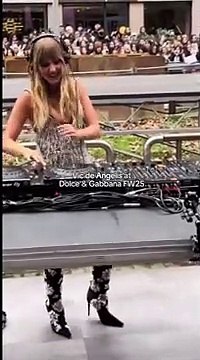 Maneskin, Victoria De Angelis: dj set a Milano per la Fashion Week