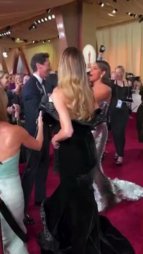 Halle Berry y Adrien Brody protagonizan un beso de película en llos Premios Oscar 2025